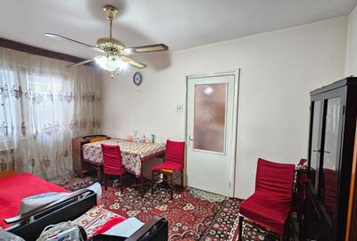 Apartament cu 2 camere, etaj 3, zona Micro 40  Pret 39.900 Euro - 2