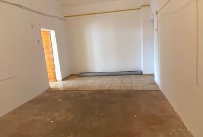 Spațiu comercial, de 93 mp, în Rovine - 3