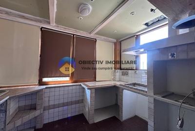 Apartament de vanzare 3 camere - Zona 1 Mai / 2 bai - 10