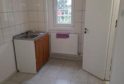 Apartament 2 camere, parter cu balcon si beci, strada Zizinului - Gemenii! - 11