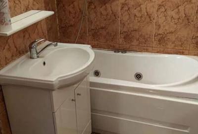 Apartament 3 camere, decomandat - zona Astra - 4