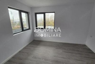 Casă cu 4 camere cu Teren 334 Mp în Central - 1