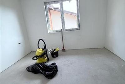 Vanzare -  Casa  - Vila - Prelungirea Ghencea - Dantelei - teren 245mp -215000E - 12