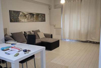 Apartament cu 2 camere decomandat în Roșu - 1