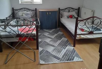 Apartament cu 2 camere decomandat în Micro 21