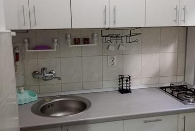 Inchiriere-gars-cf 2-semidecomandata-1/10-Dr Taberei-Plaza-mobilat/utilat-250E - 5