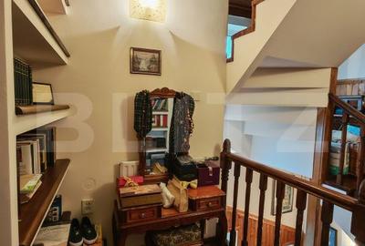 Casă cu 7 camere cu Teren 608 Mp în Central - 18