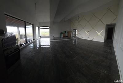 Casă cu 4 camere cu Teren 1700 Mp în Școlilor - 1