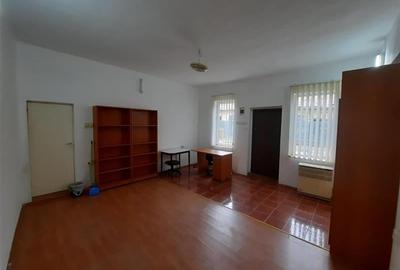 Spatiu Birouri,30 mp utili, situat in zona Centrala! - 2