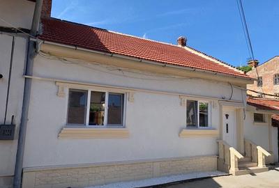 Apartament cu 2 camere nedecomandat în Ultracentral