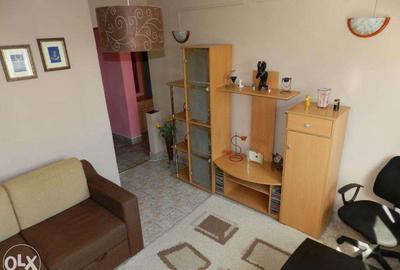 Garsonieră decomandată în Lunei - 2