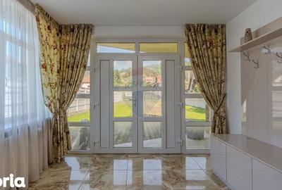 Casă cu Teren 1074 Mp în Moieciu - 2