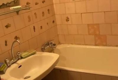 Apartament cu 4 camere semidecomandat în Apusului - 1