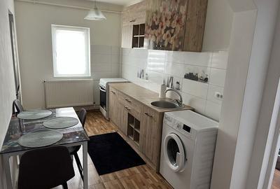 Apartament cu 2 camere decomandat în Central - 1