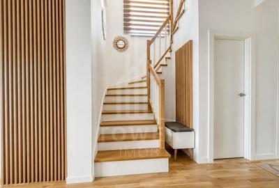 Duplex cu 5 camere cu Canalizare în Cristian - 3