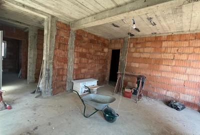 Duplex cu 4 camere cu Canalizare în Urseni - 4