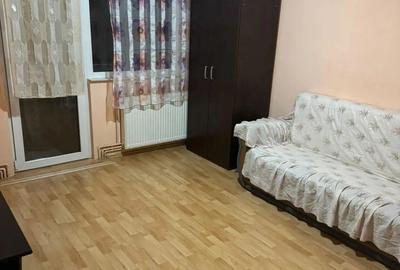 Propietar vand apartament 2 camere decomandat - 2