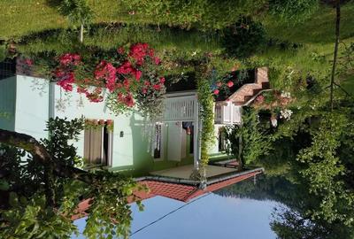 Casă cu Teren 600 Mp în Central - 1