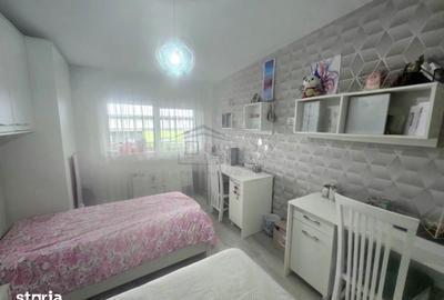 Apartament cu 3 camere decomandat în Șcheia - 8