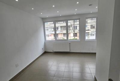 Spațiu comercial, de 40 mp, în Liliacului - 2
