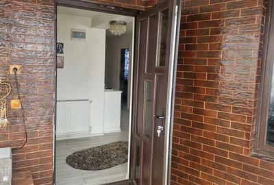 Casă cu 4 camere cu Teren 870 Mp în Mărăcineni - 3