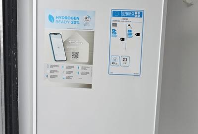 Apartament cu 4 camere decomandat în - 9