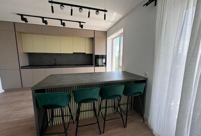 Apartament cu 4 camere decomandat în Central - 1
