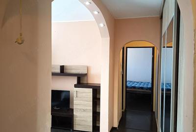 Apartament cu 3 camere semidecomandat în Pantelimon - 1