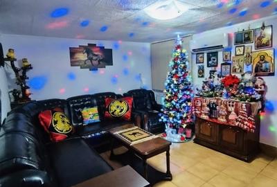 Casă individuală cu 4 camere cu Canalizare în Girocului - 7