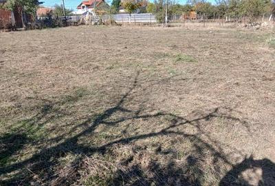 Teren de 600 mp, în Ianova - 2