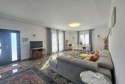 Casă cu Teren 2000 Mp în Școlilor - 1