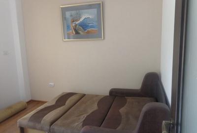 Apartament cu 2 camere decomandat în Nicolina - 2