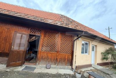 Casă cu 7 camere cu Canalizare în Tohanu Vechi - 2