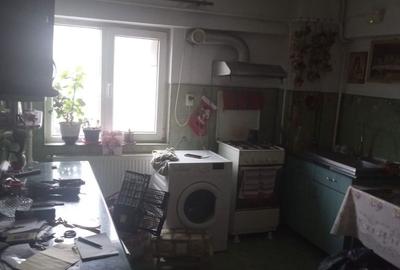 Apartament cu 4 camere decomandat în Central - 4