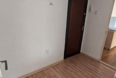 Apartament cu 2 camere decomandat în Micro 19