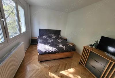 Apartament cu 3 camere semidecomandat în Circumvalațiunii - 8