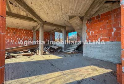 Casă cu 5 camere în Sântuhalm - 14
