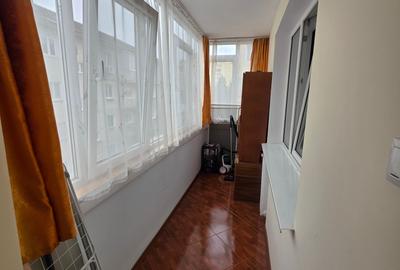 Apartament cu 4 camere decomandat în Piața Centrală - 9