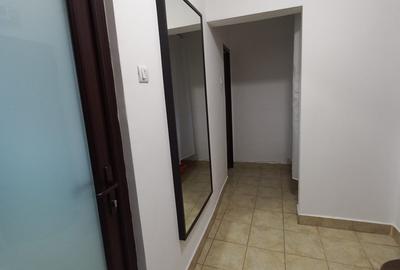 Garsoniera 40 mp - Tomis Nord - str Tulcei - 380 euro/luna (Cod E2) - 3