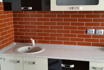 Apartament cu 3 camere decomandat, mobilat în P-ța Dorobanți