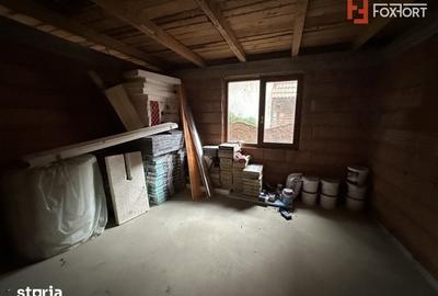 Casă cu Teren 1560 Mp în Remetea Mare - 1