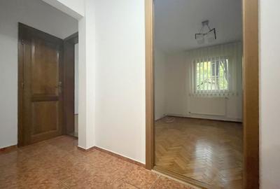 De închiriat apartament modern – Zona Medicină - 15