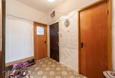 Apartament cu 3 camere decomandat în Trivale - 11