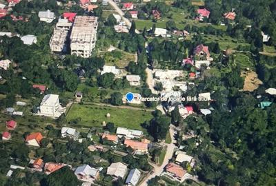 Casă cu Teren 335 Mp în Central - 1