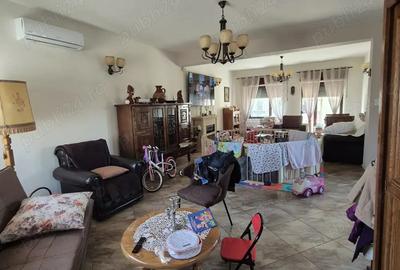 Casă cu 5 camere în Palazu Mare - 6