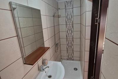 Vand apartament la casa cu 1 camera in curte comuna pe str. cuza voda - 4