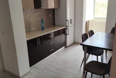 Apartament cu 2 camere decomandat în Exterior Vest - 4