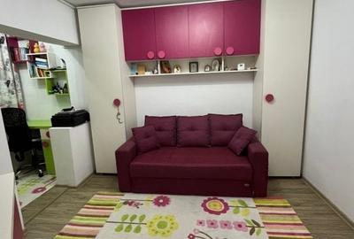 Apartament cu 2 camere decomandat, mobilat în Galata