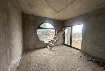 Casa la rosu cu teren 1248 mp | Misleanu, Ialomita | Comision  Cumparator 0 | - 15