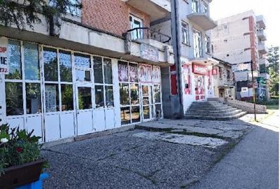 Apartament spatiu comercial- Loc. Filiasi, Jud Dolj
